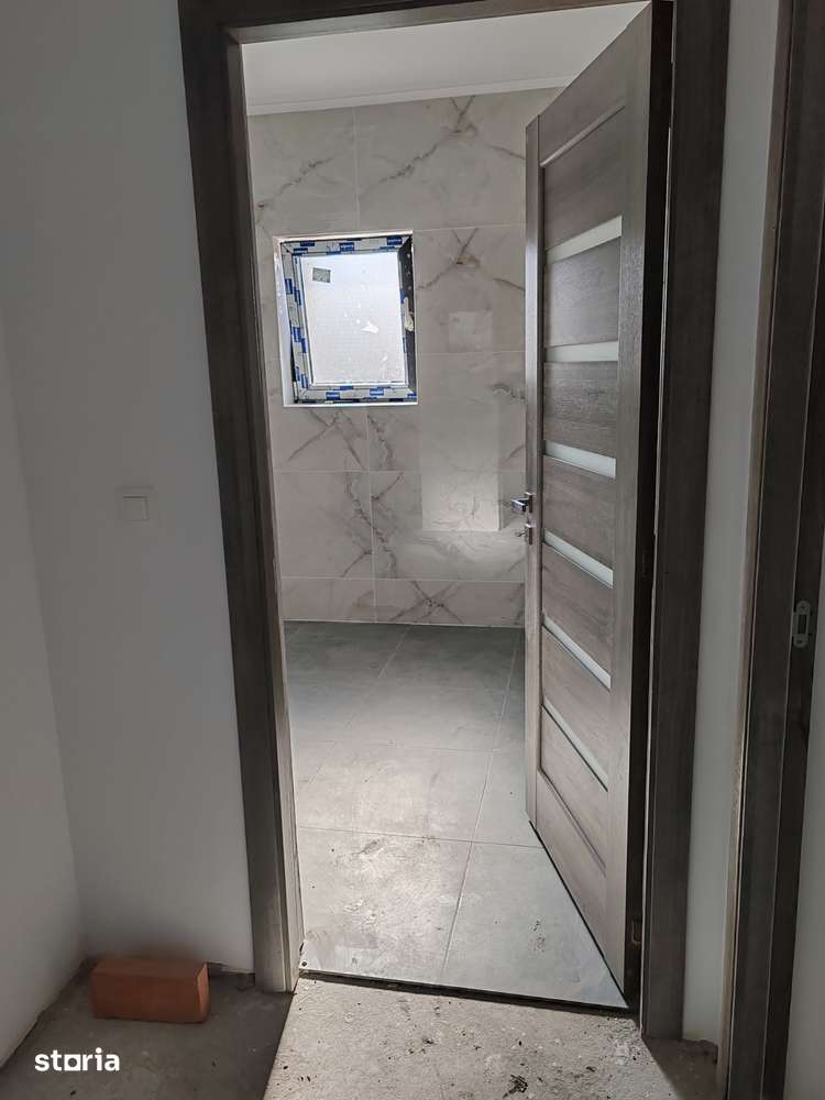 Casa pe un singur nivel, FINISATĂ, constructie noua, 580 MP teren - Imagine principală: 2/9