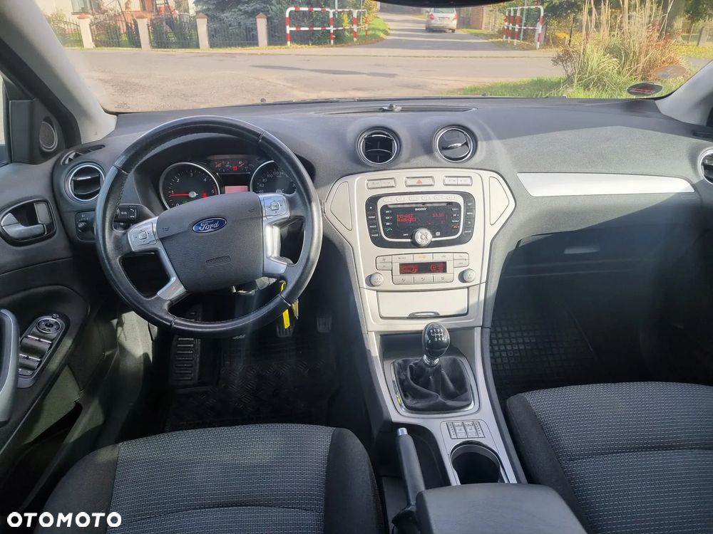 Ford Mondeo 2.0 TDCi Ghia - 7