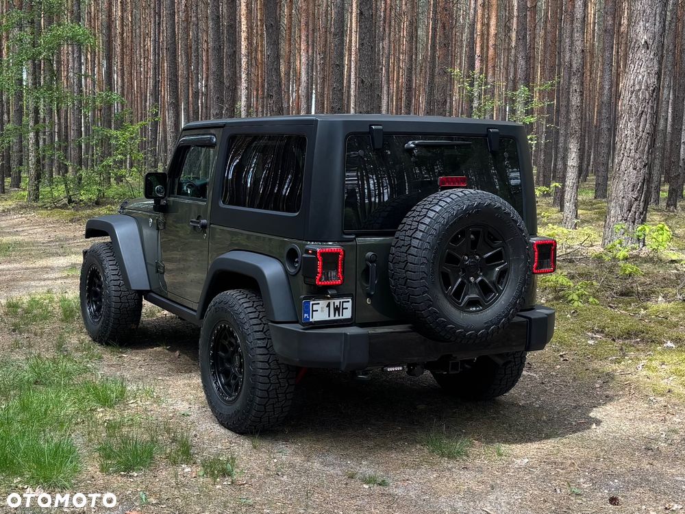 Jeep Wrangler - 2
