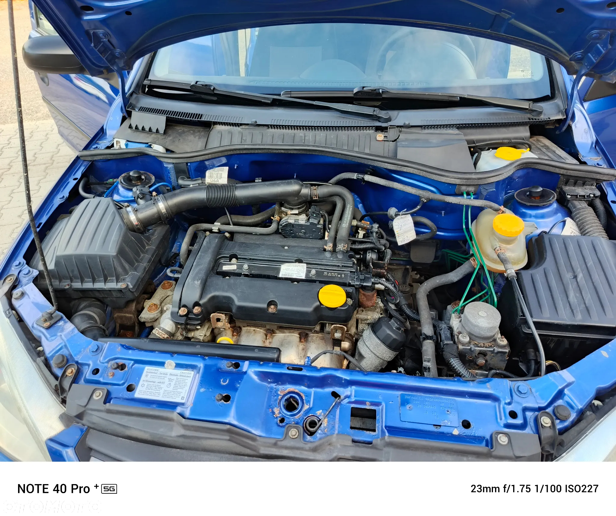 Opel Corsa 1.2 16V - 11