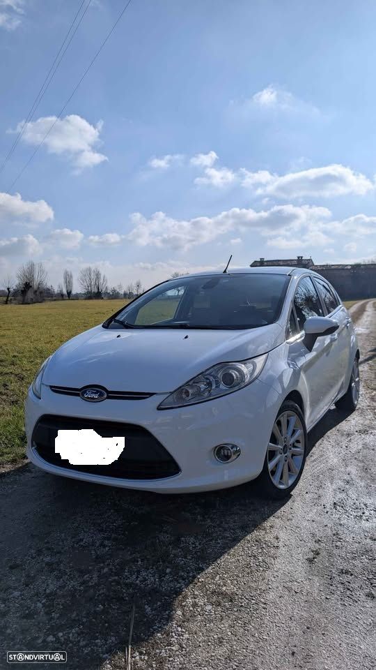 Ford Fiesta 1.6 TDCI Techno ECOnetic 95g - 6