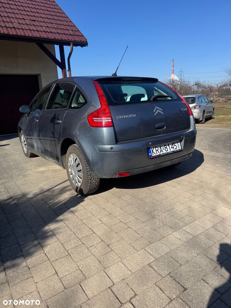 Citroën C4 1.6 16V Magic - 3