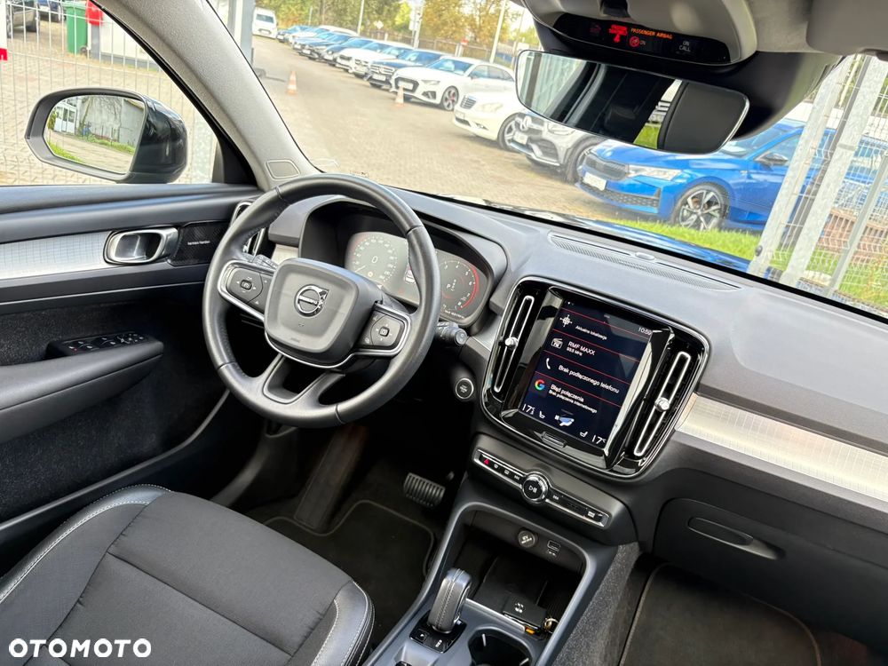 Volvo XC 40 T5 AWD Momentum Pro - 29