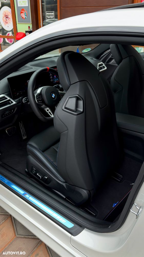 BMW Seria 4 M440i xDrive AT MHEV - 36