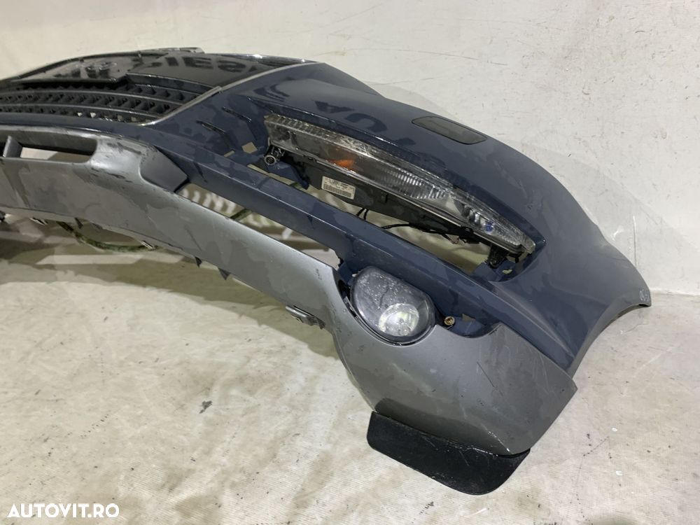 Bara fata Audi Q7, 2006, 2007, 2008, 2009, 2010, cod origine OE 4L0807437, cu gauri pentru spalatori faruri. Bara este noua, spoilerul atins si grila radiator defecta. - 5