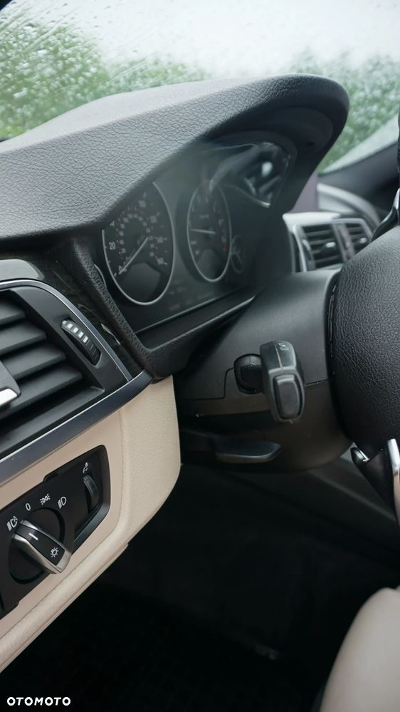 BMW Seria 3 328i - 16