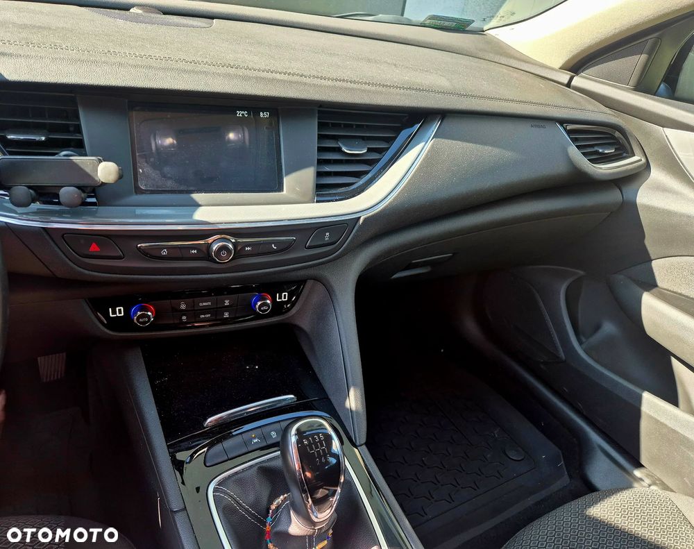 Opel Insignia 1.5 T Enjoy S&S Eco - 11