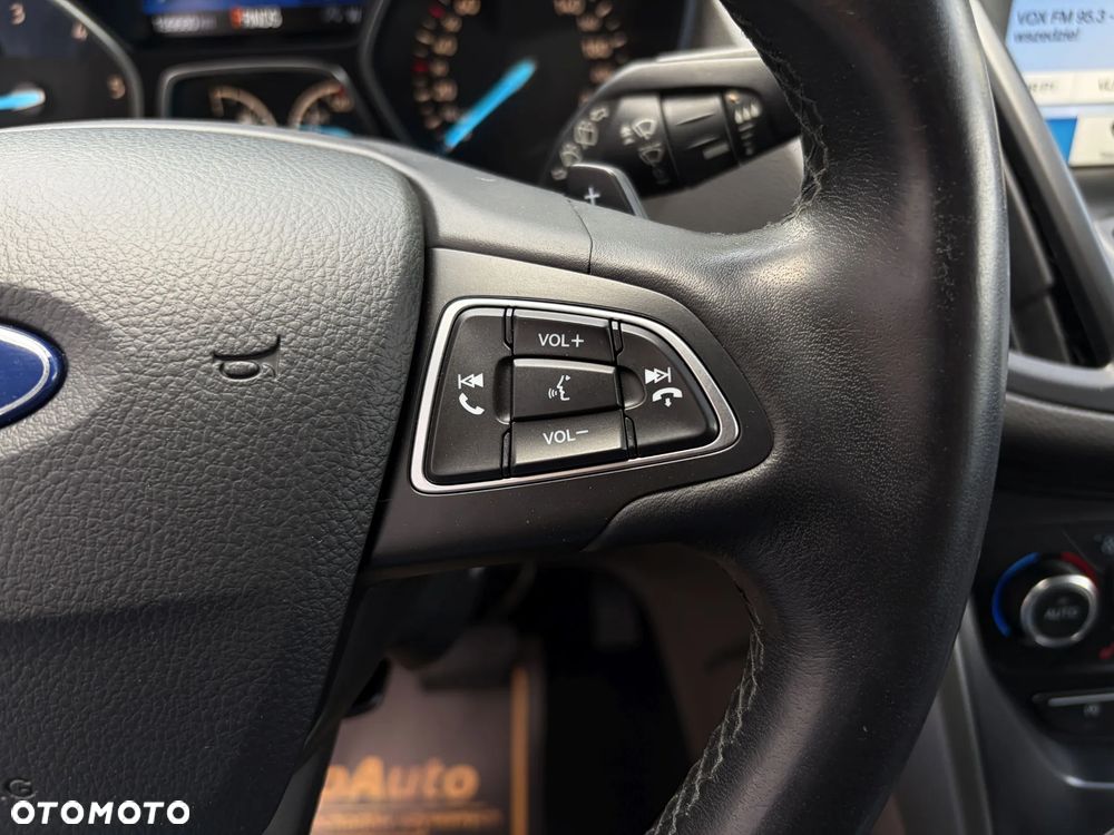 Ford Kuga - 24