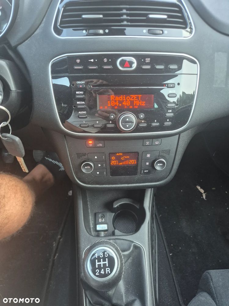 Fiat Punto 2012 - 15