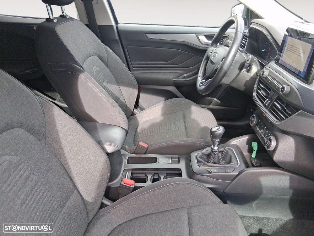 Ford Focus SW 1.0 EcoBoost Active - 15