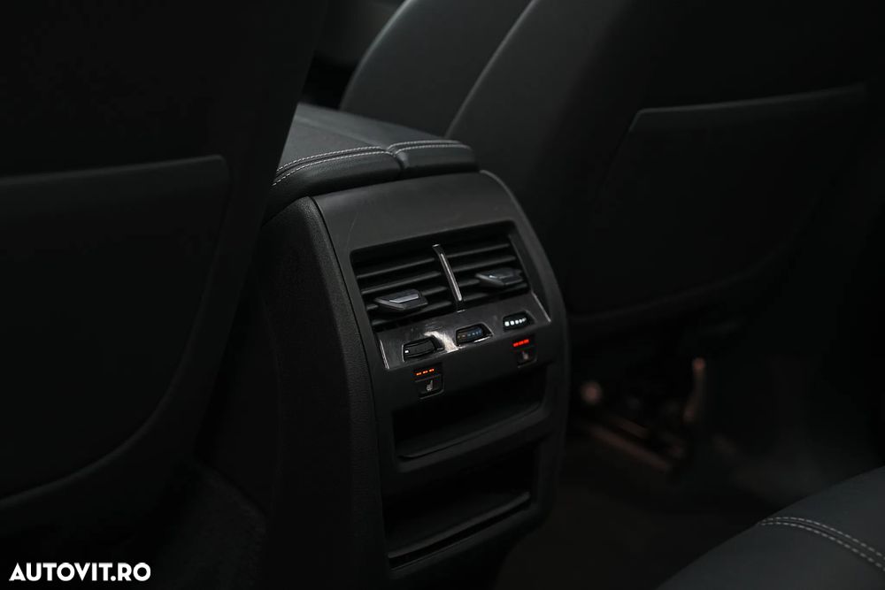 BMW X5 xDrive45e - 37