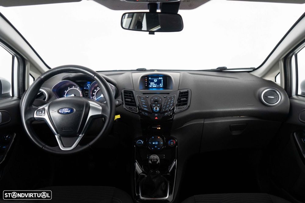 Ford Fiesta 1.0 EcoBoost Titanium - 24