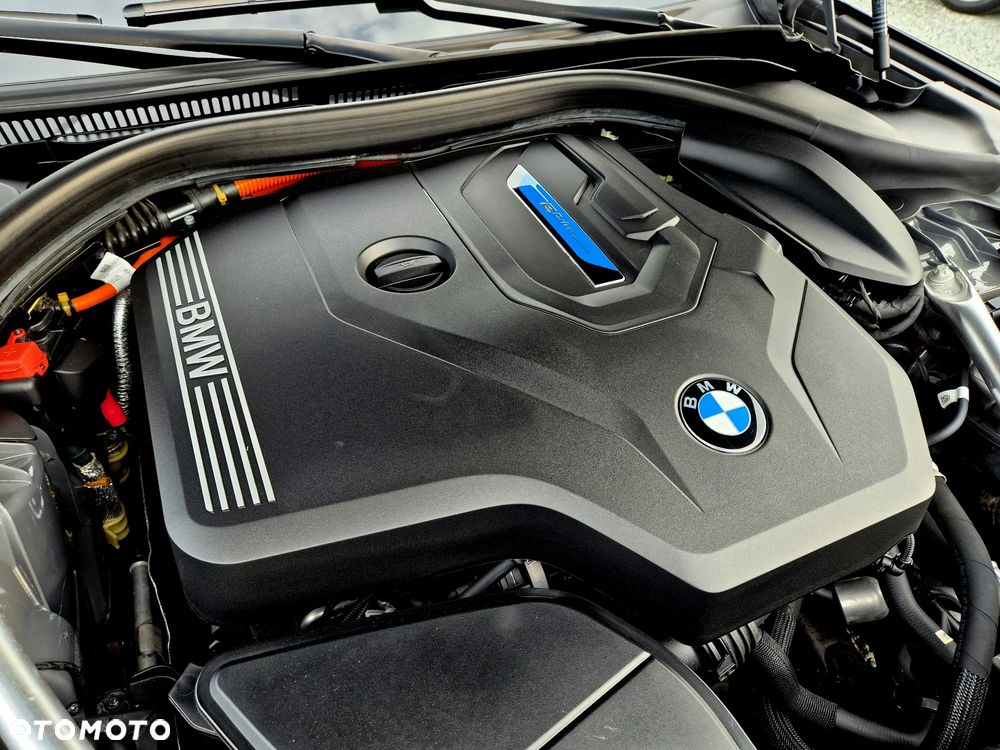BMW Seria 5 520e M Sport sport - 34