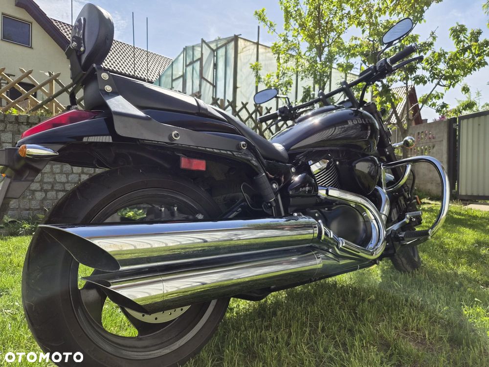 Suzuki Intruder - 9