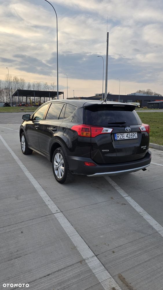 Toyota RAV4 - 2