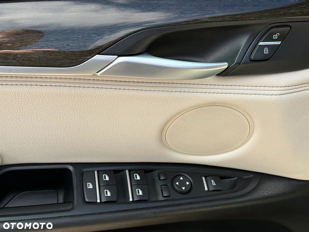 BMW X5 xDrive30d - 14