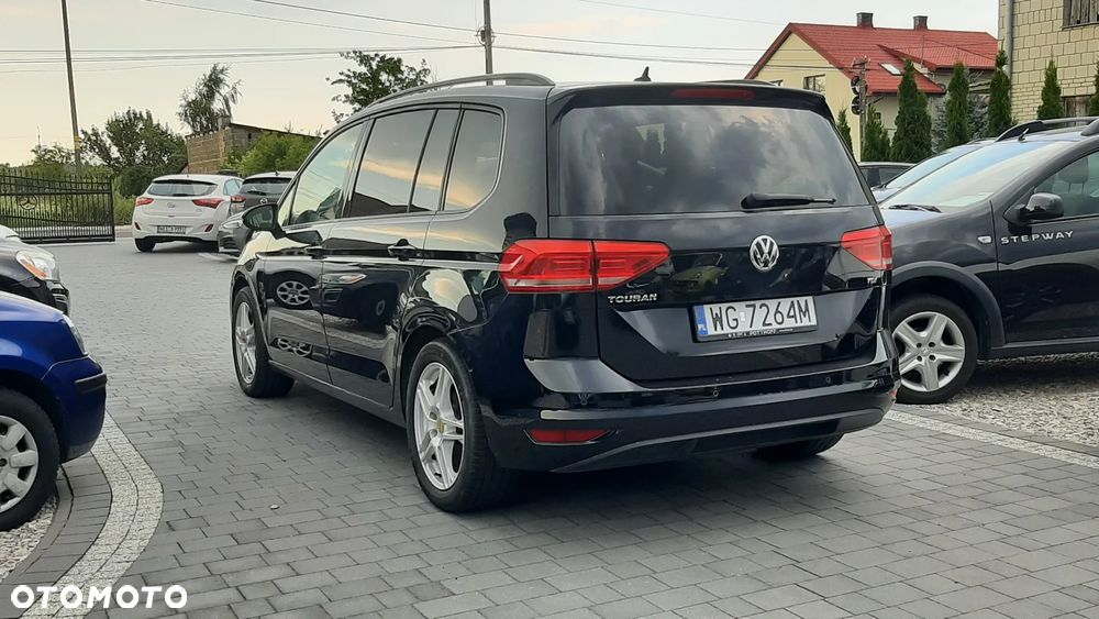 Volkswagen Touran - 6