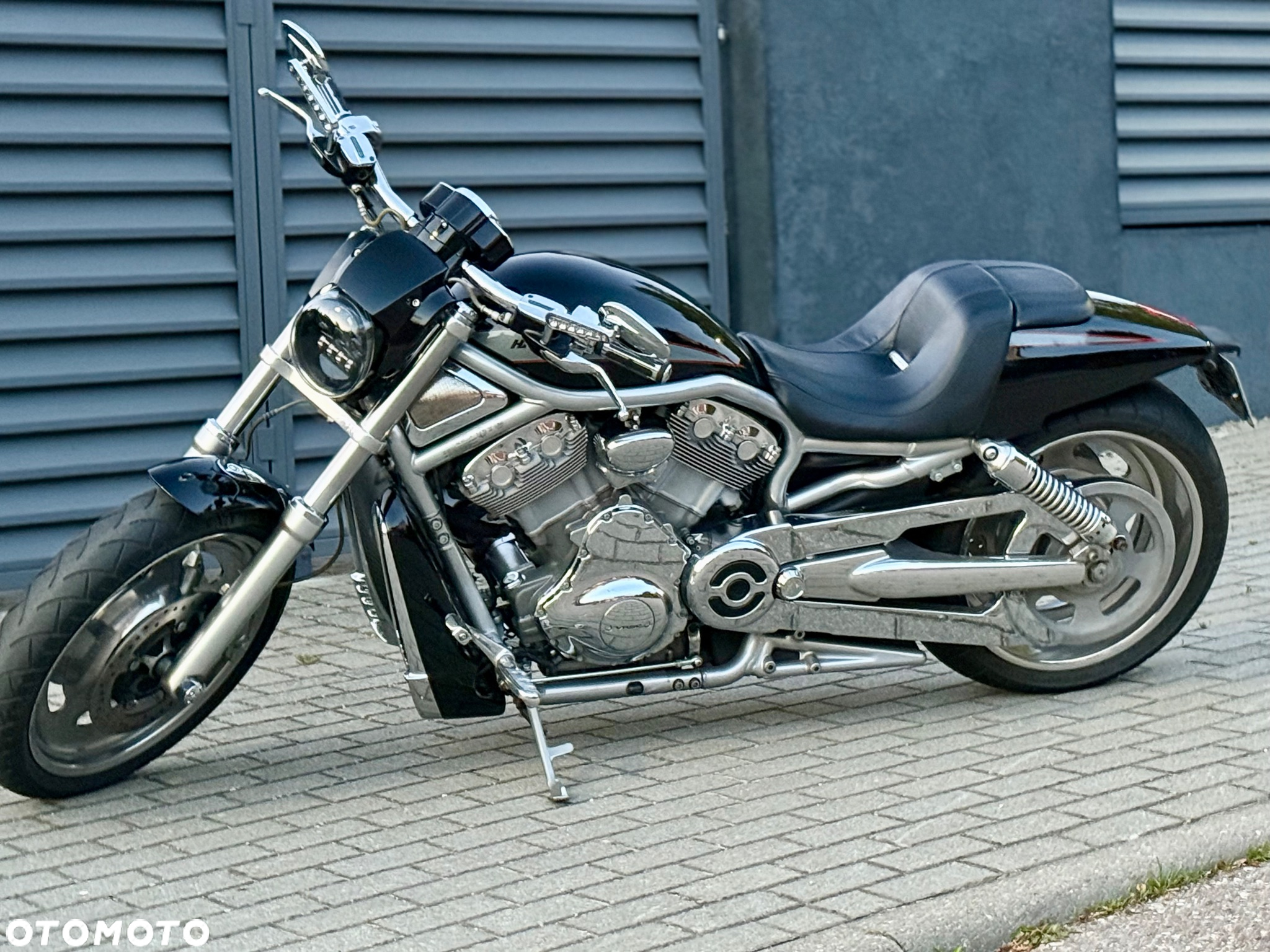 Harley-Davidson V-Rod Street Rod - 2