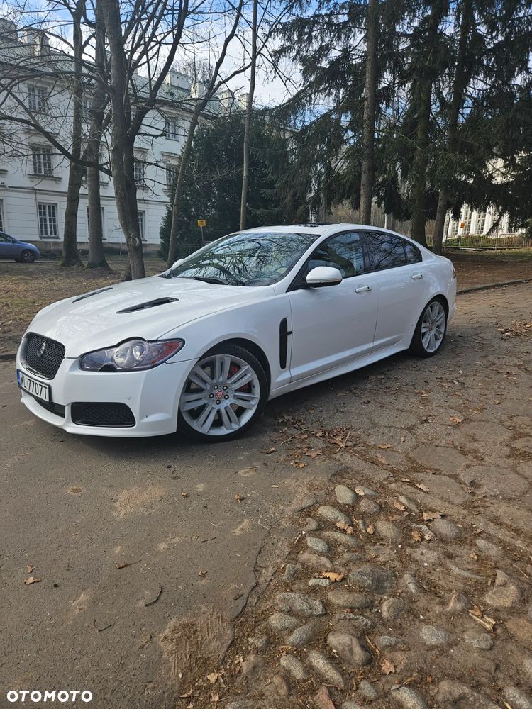 Jaguar XF XFR - 1