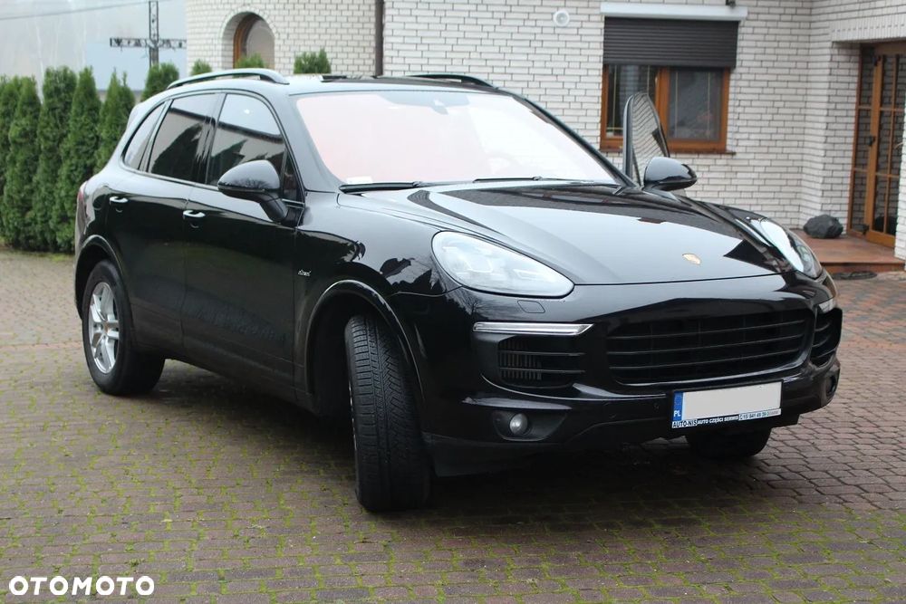 Porsche Cayenne S Diesel Platinum Edition - 9