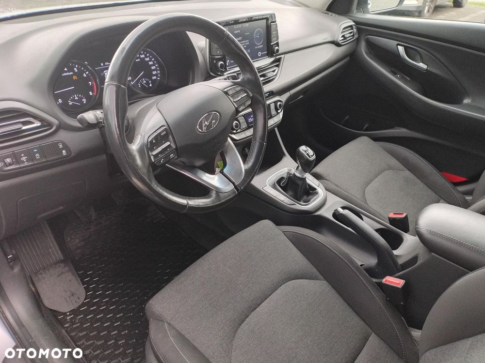 Hyundai i30 1.5 DPI Smart - 9