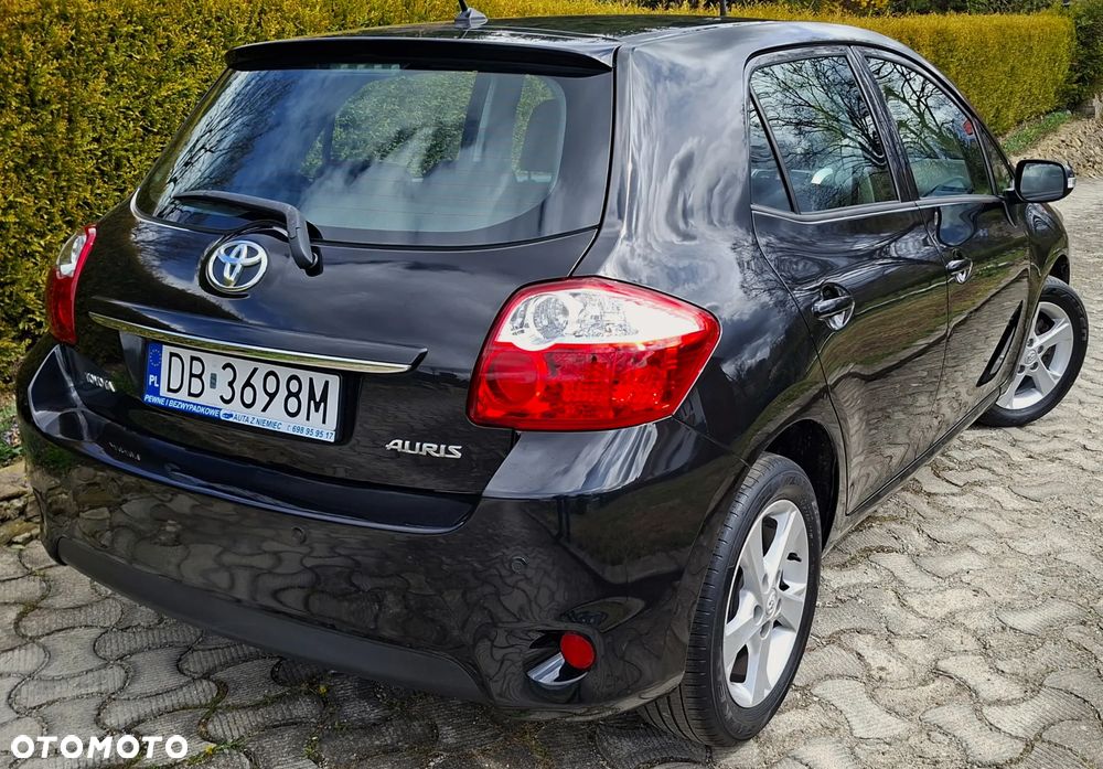 Toyota Auris 1.33 VVT-i Travel - 3