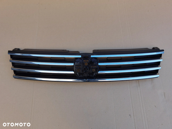 VW TOUAREG II LIFT 7P6 14-18 R-LINE ZDERZAK GRILL ATRAPA PRZÓD