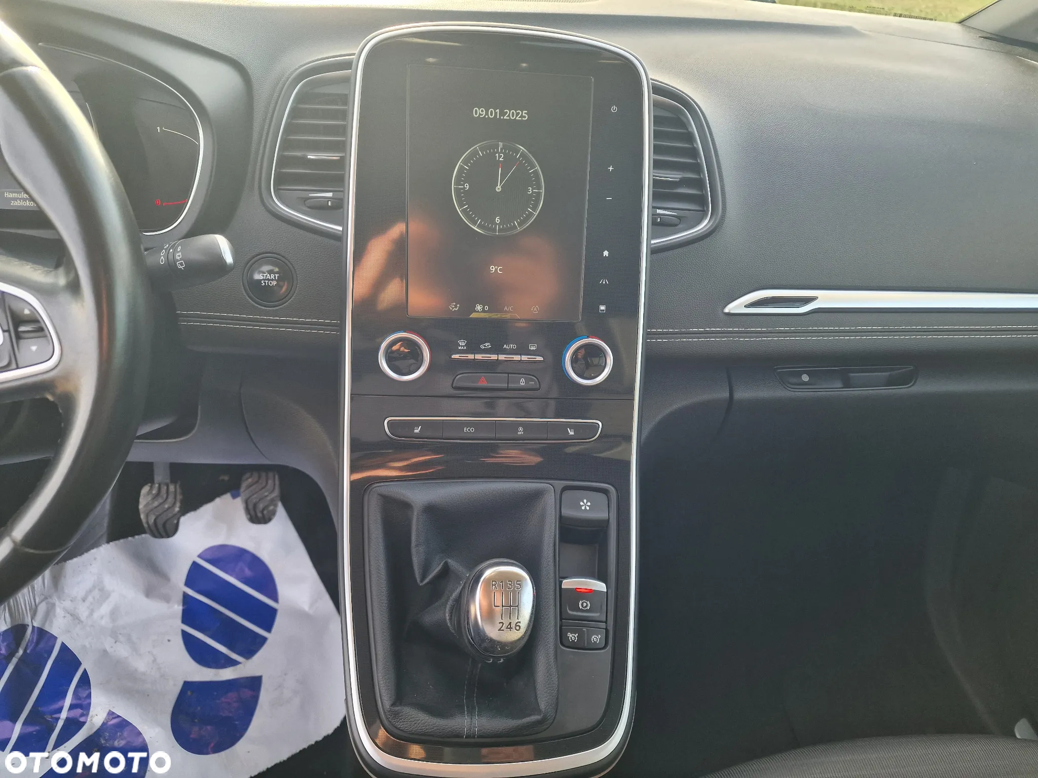 Renault Scenic 1.5 dCi Energy Bose EU6 - 21