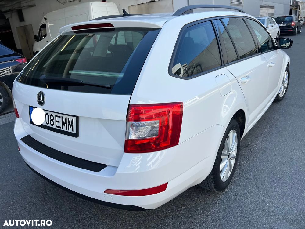 Skoda Octavia 2.0 TDI ELEGANCE DSG - 31