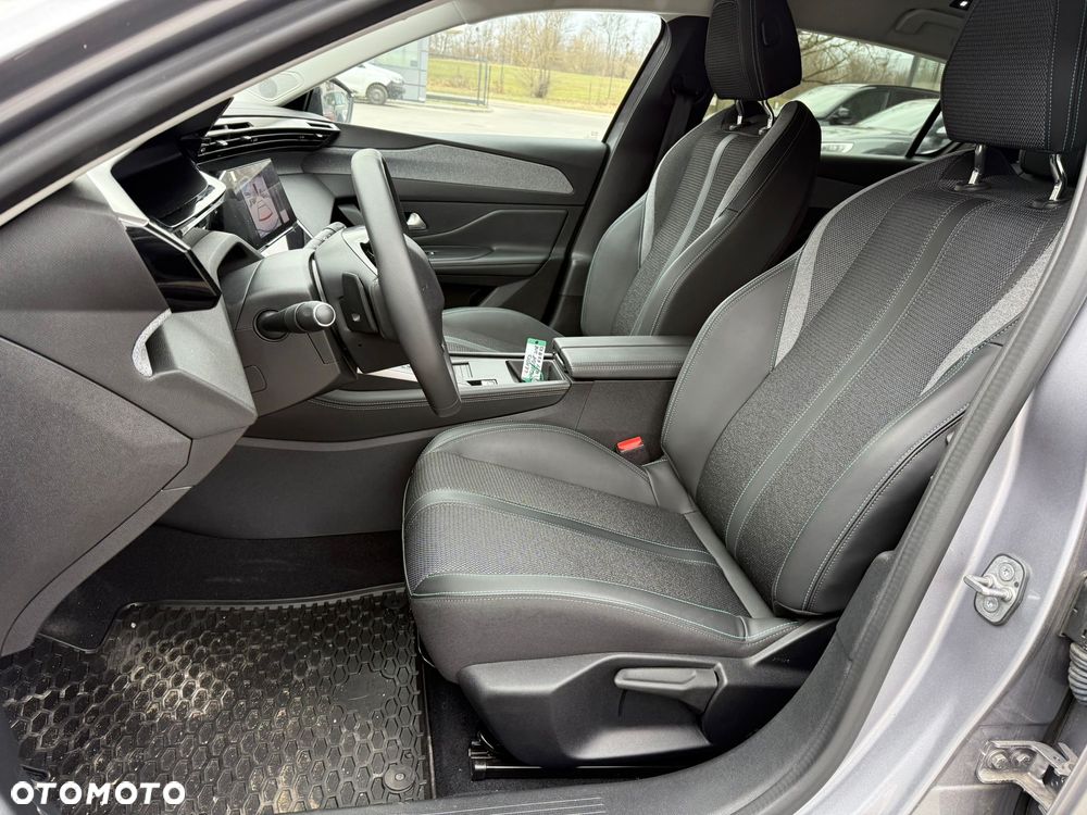 Peugeot 308 1.2 PureTech Allure Pack S&S EAT8 - 16