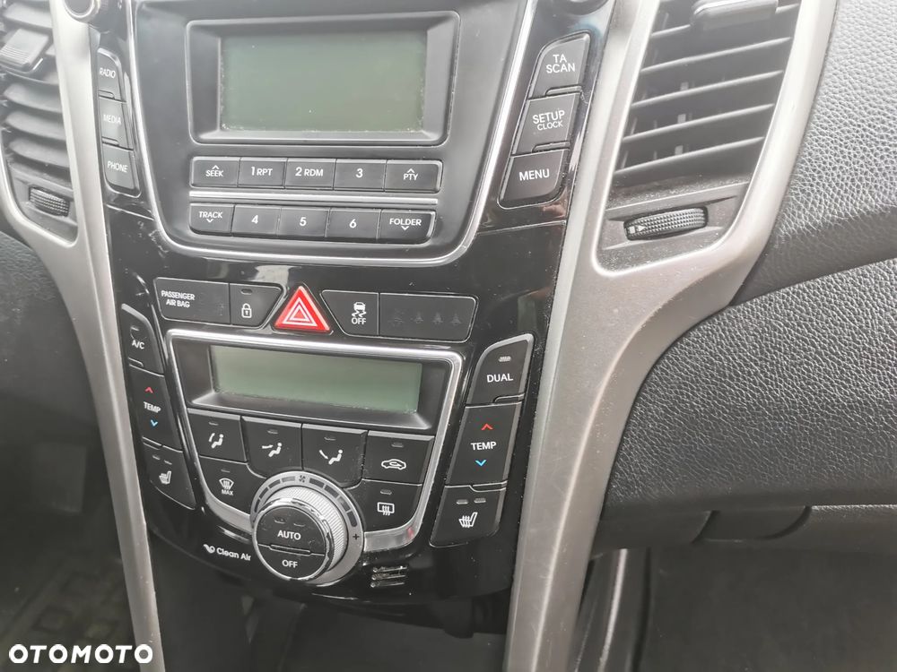 Hyundai i30 1.6 CRDI Trend - 10