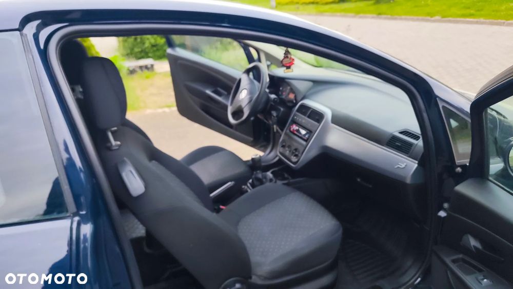 Fiat Grande Punto 1.4 8V Dualogic Active - 27