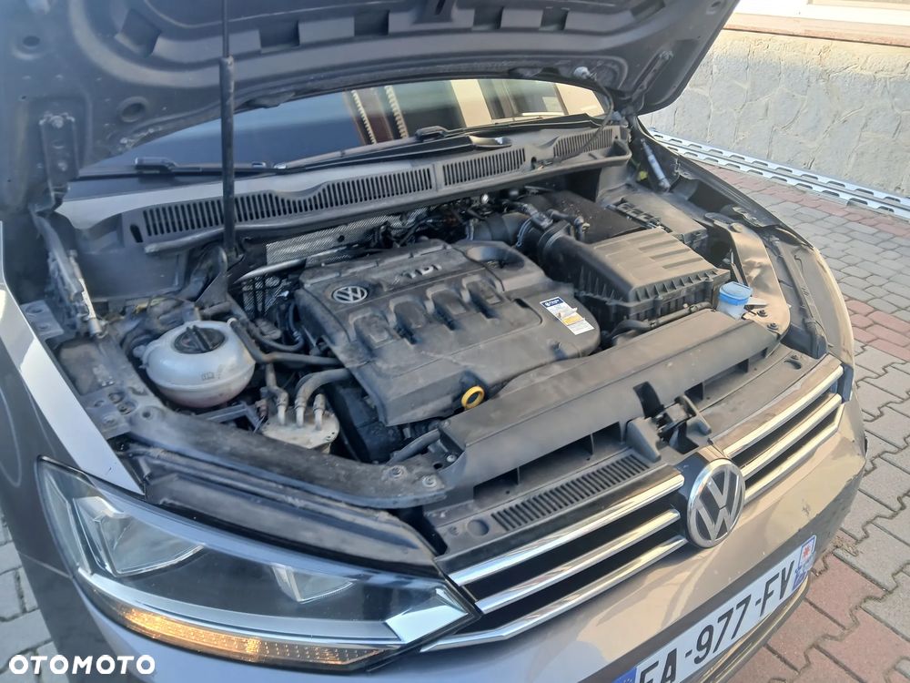 Volkswagen Touran 1.6 TDI SCR BlueMotion Technology Comfortline - 19