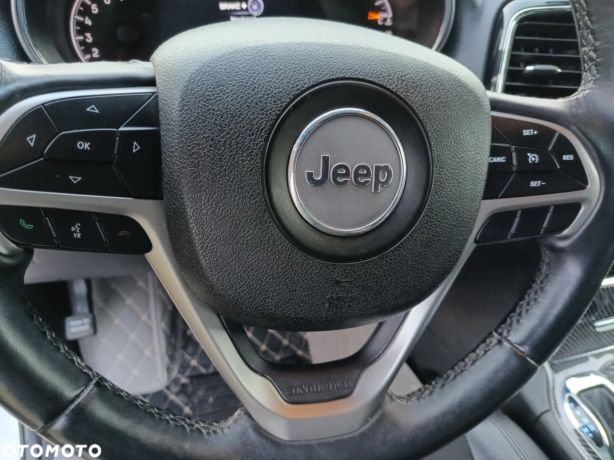 Jeep Grand Cherokee 3.6 V6 Laredo - 13