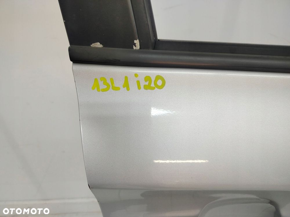 hyundai i20 i 08r- drzwi prawe przednie prawy przód rys - 14