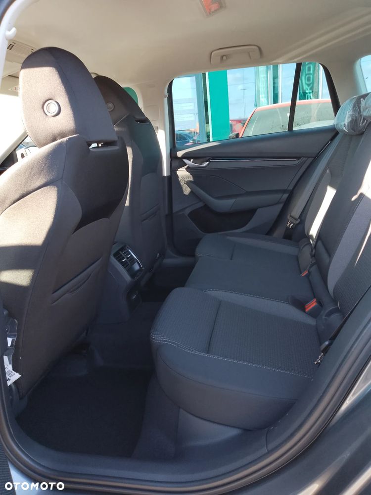 Skoda Octavia 1.5 TSI mHEV Drive Selection DSG - 8