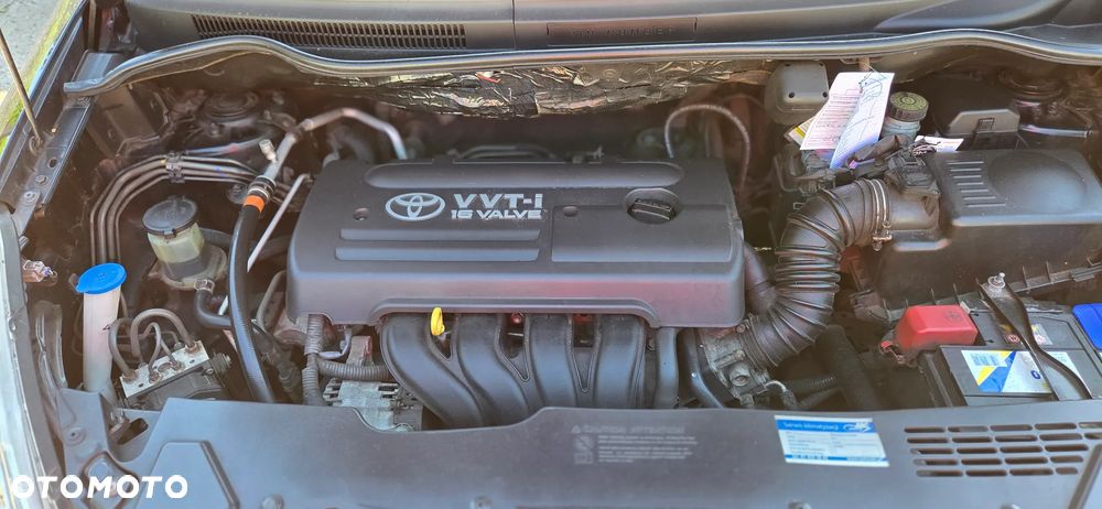 Toyota Corolla - 8