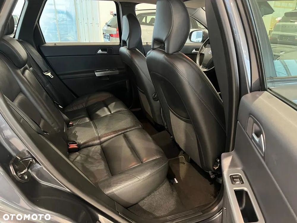 Volvo V50 D5 Summum - 14