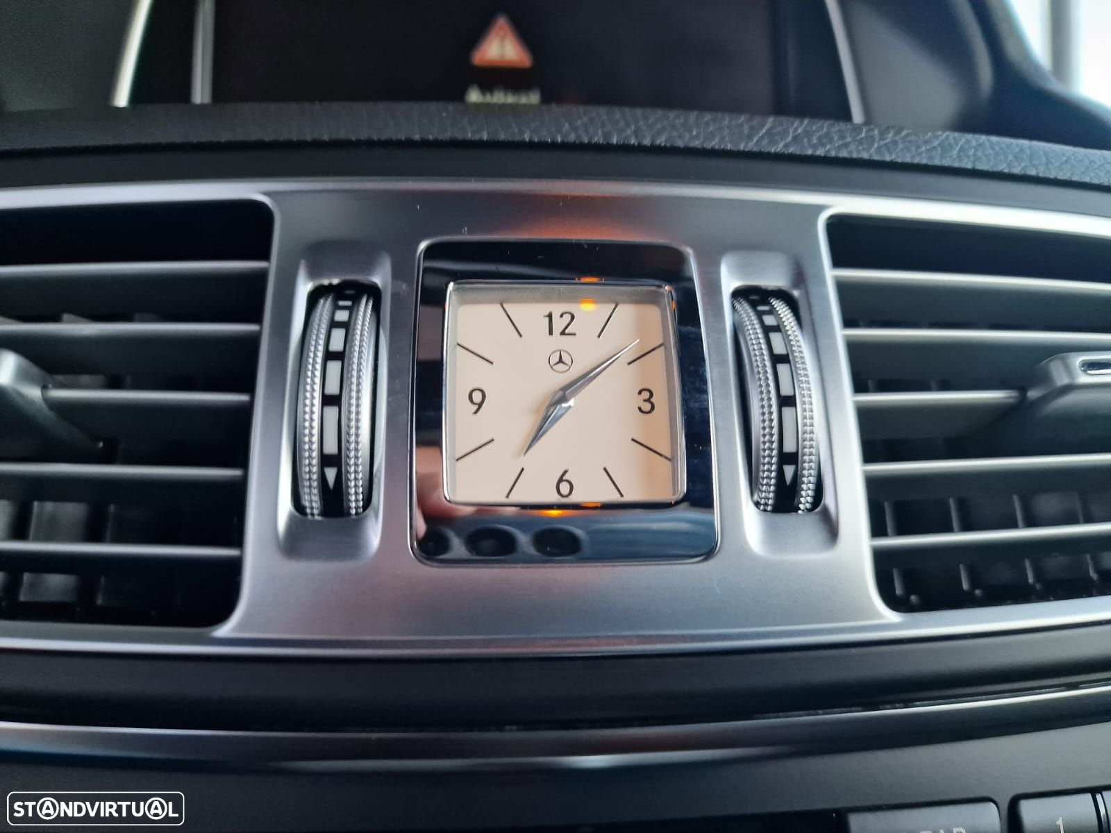 Mercedes-Benz E 350 BlueTEC Auto - 34