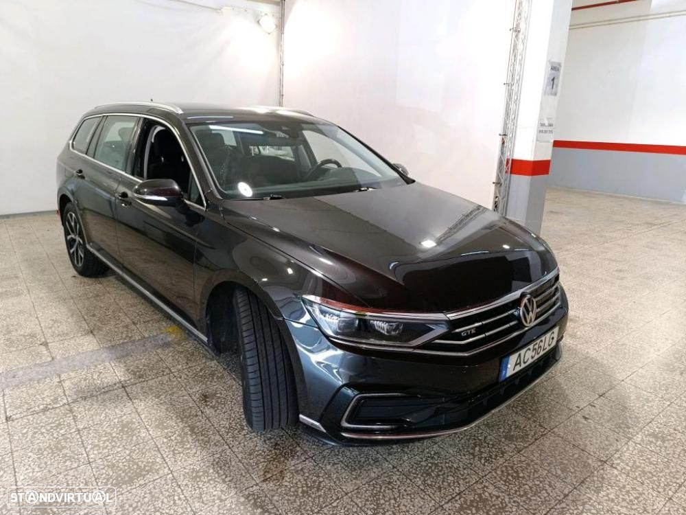 VW Passat Variant - 2