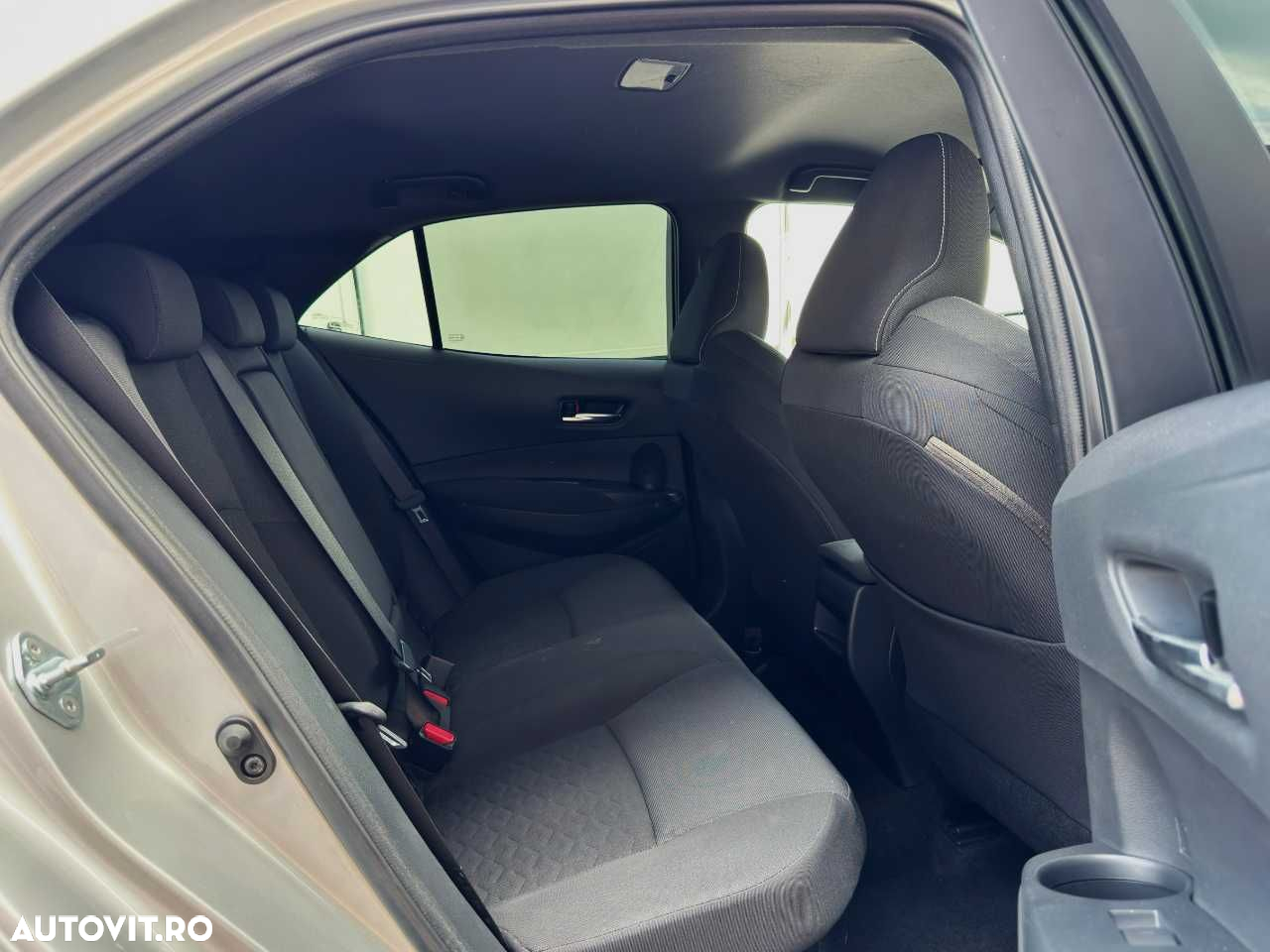 Toyota Corolla 1.8 HSD Exclusive - 17