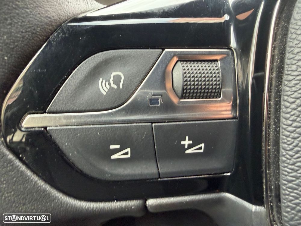 Peugeot 2008 1.2 PureTech Active - 27