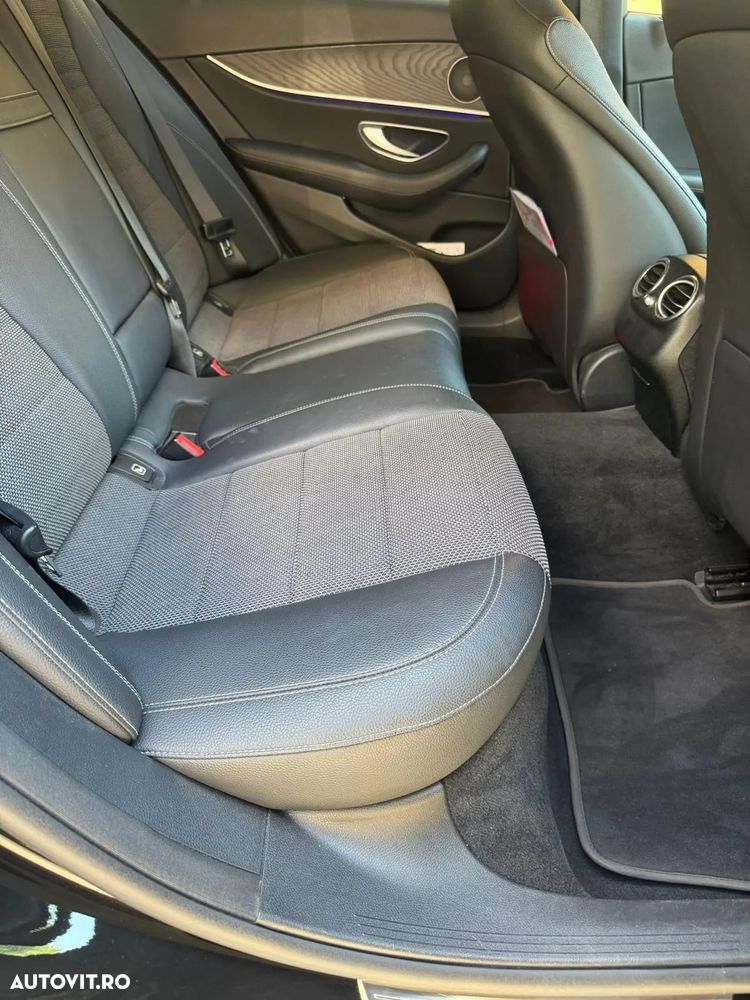 Mercedes-Benz E 220 d 4Matic 9G-TRONIC Avantgarde - 9