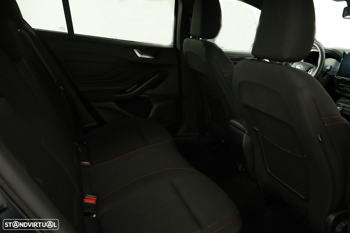 Ford Focus - 22