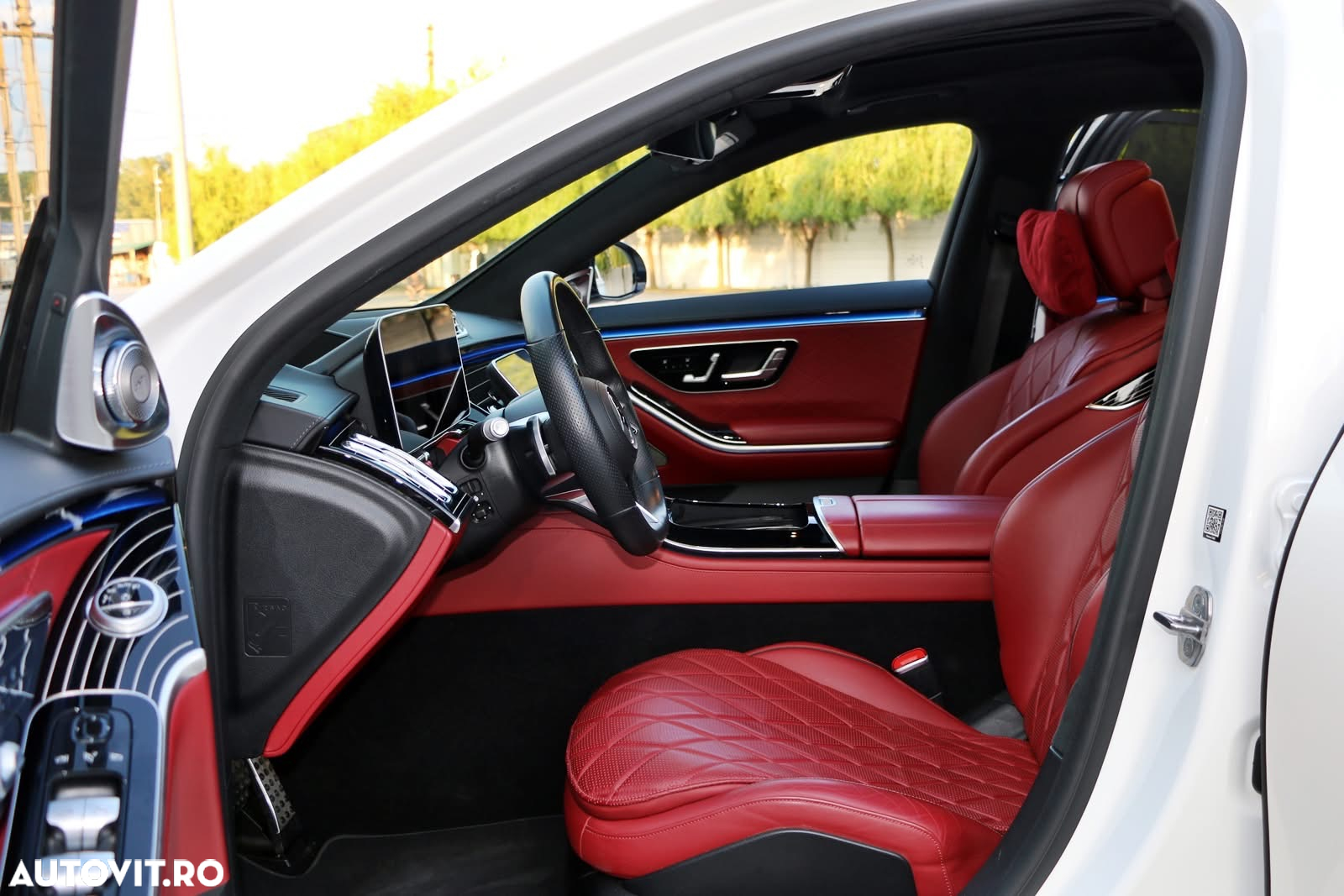Mercedes-Benz S 500 4Matic L 9G-TRONIC - 31