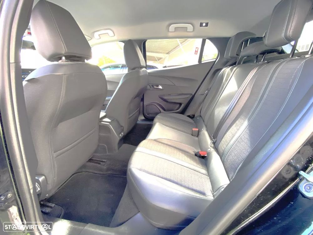 Peugeot 2008 1.2 PureTech Allure Pack EAT8 - 14