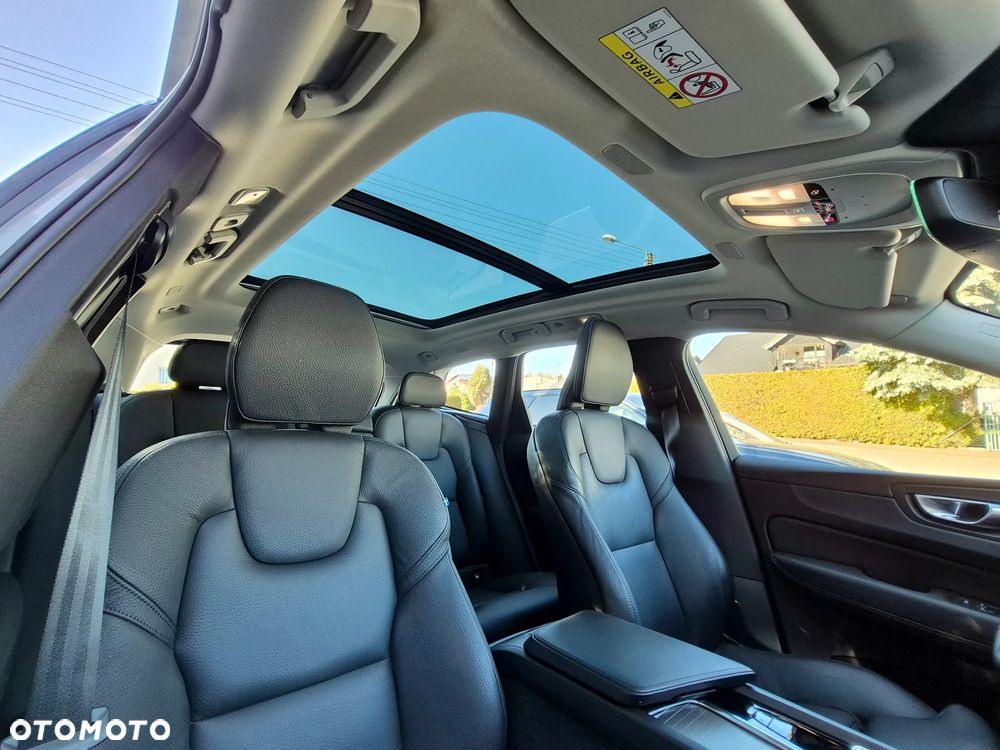 Volvo XC 60 T6 AWD Plug-In Hybrid Inscription - 13