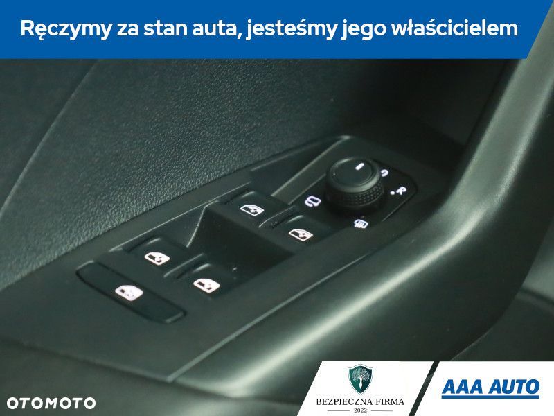 Volkswagen T-Cross - 17