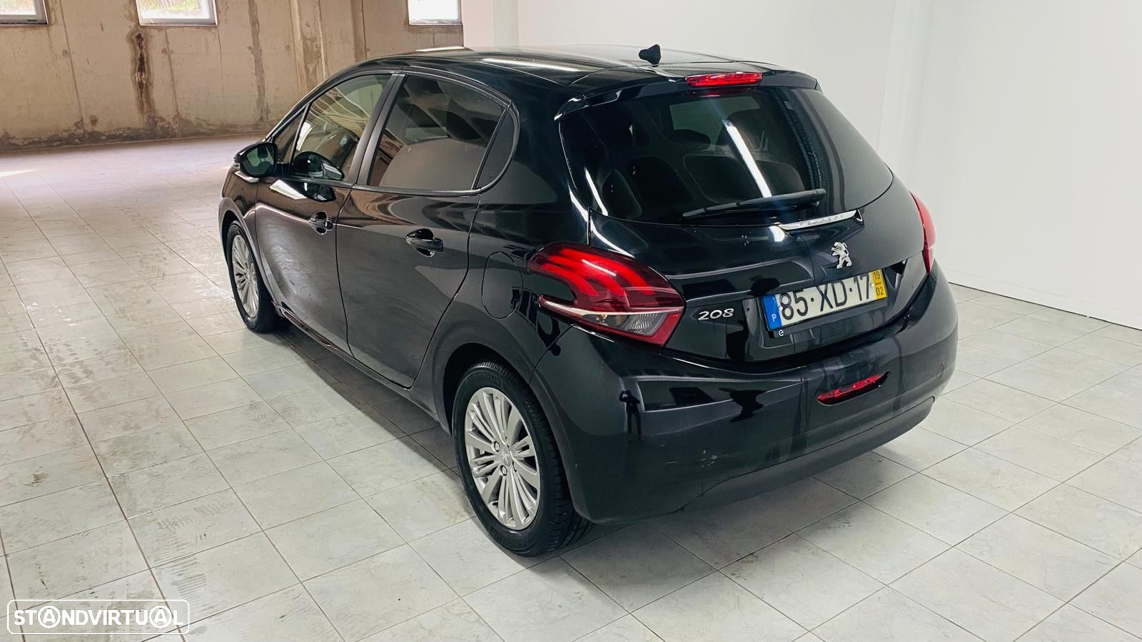 Peugeot 208 1.2 PureTech Signature - 3