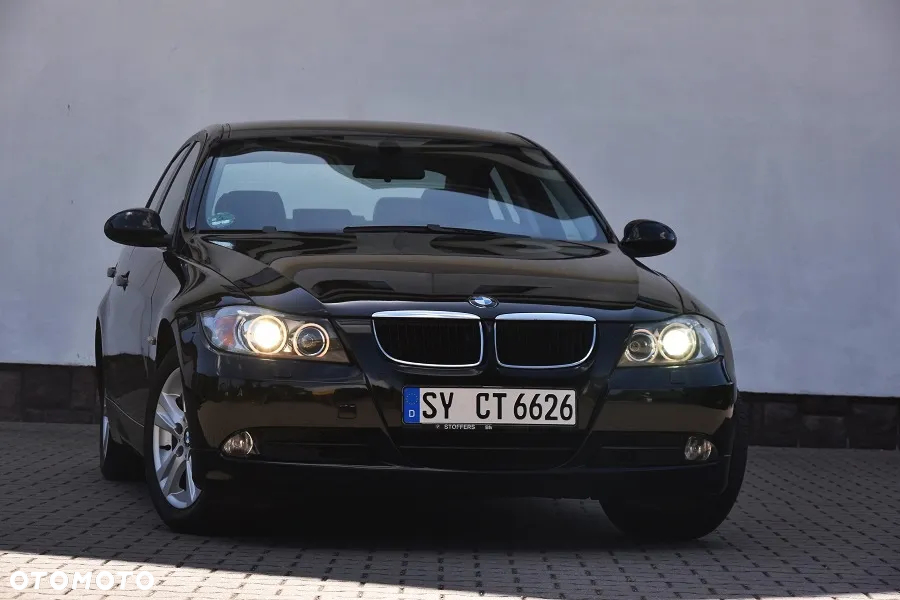 BMW Seria 3 320i - 2